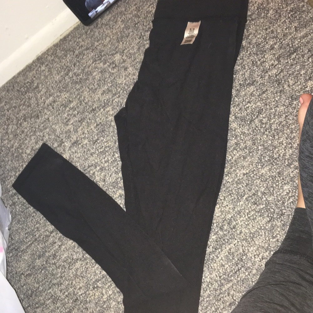 black leggings